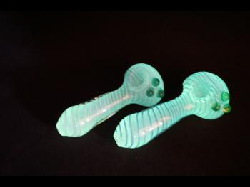 4.25"/120 Gr. GLOW IN THE DARK PIPE