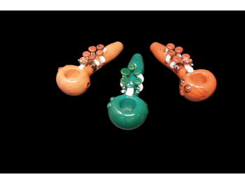 4.75' 115 Gr MUSHROOM CLUSTER HAND PIPE