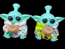 4.75" / 195 Gr SILICONE BABY YODA WATER PIPE - MIX COLOR